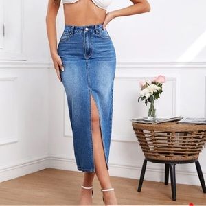 Denim maxi skirt with slit